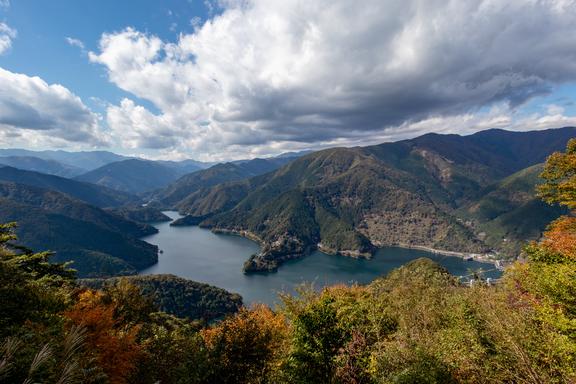 Lake Okutama 奥多摩湖